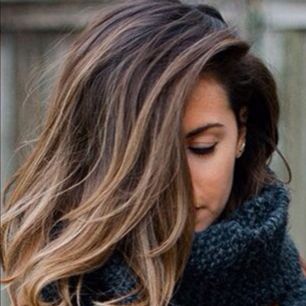 Meet your Posher, Joelle